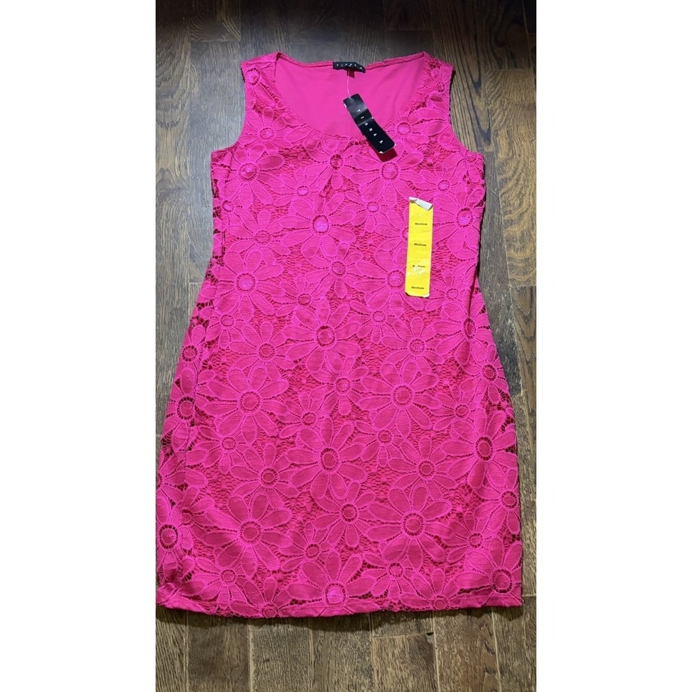 TIANA B. women's NWT sz Medium pink sleeveless $98 above the knee dress Floral